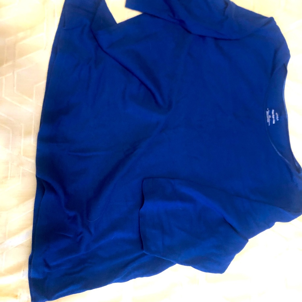 Layer your look shirt. Royal blue. 2X. CJ banks.